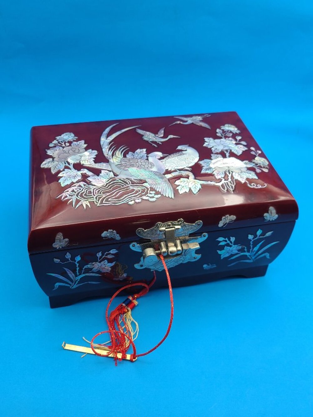 Vintage Korean Musical Two Tier Mother of Pearl Inlay Jewelry Box Working